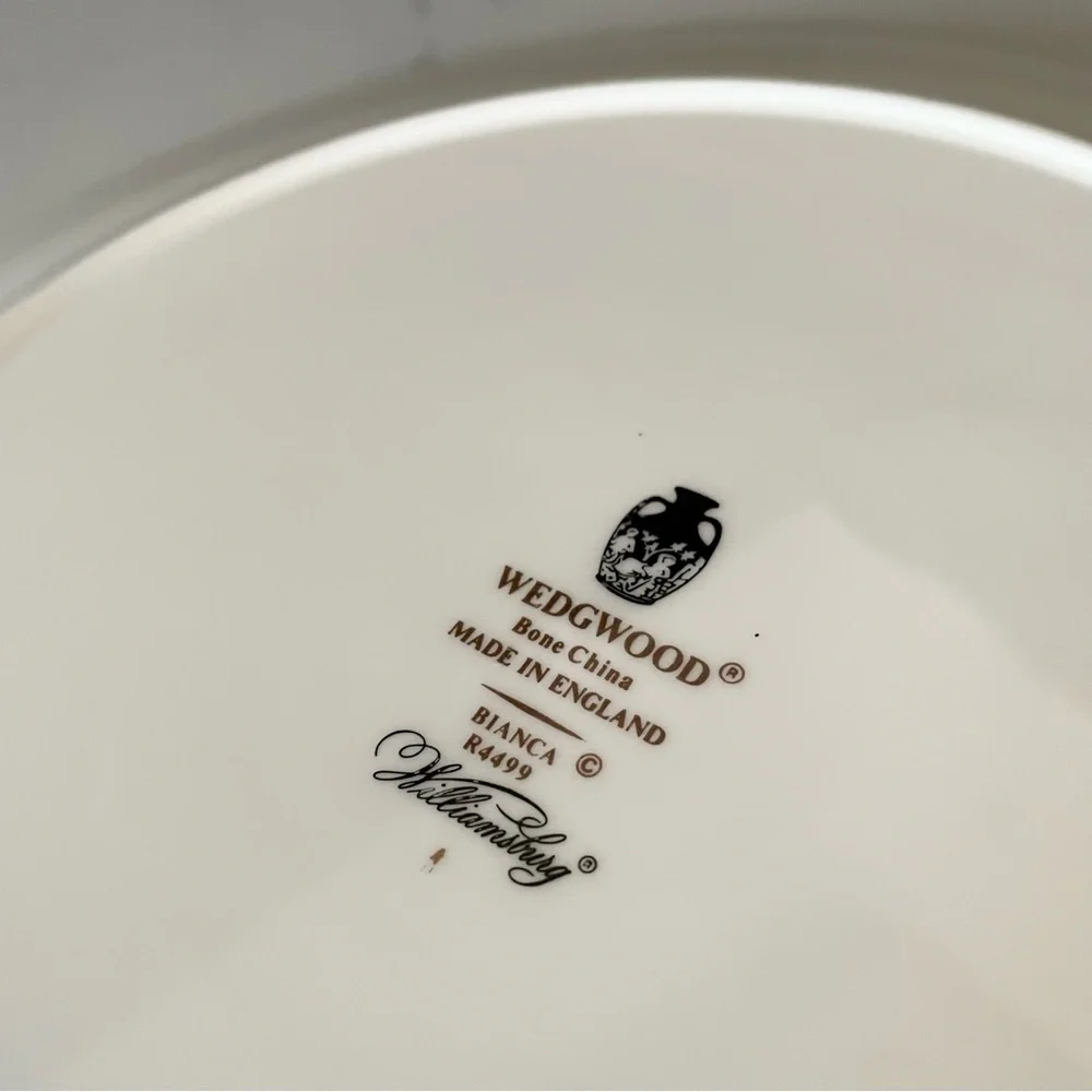 Bianca Dinner Plate by Wedgwood